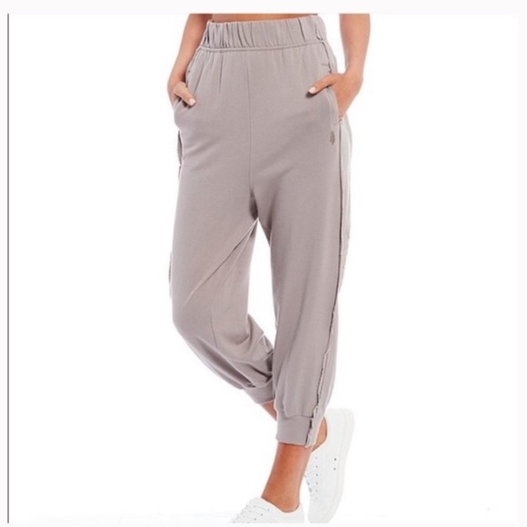 NWT Free People Where the Wind Blows Joggers - Picture 4 of 12